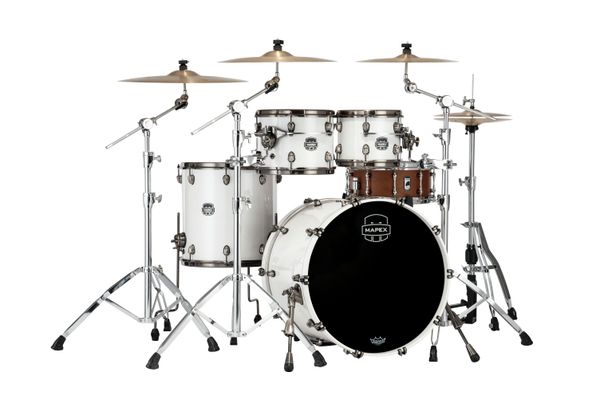 Saturn Evolution 22" x 18" Polar White