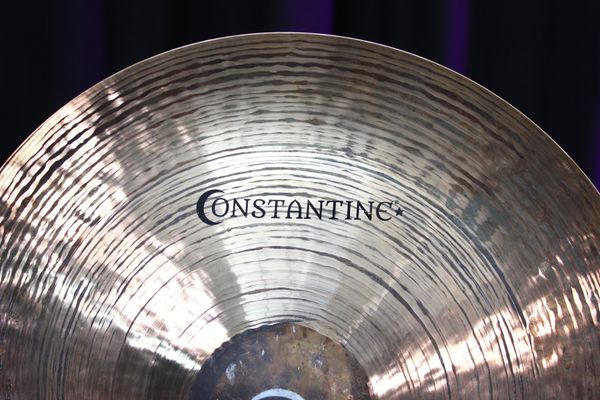 Constantine Hand Hammered Black Pearl Series 15'' Thin China