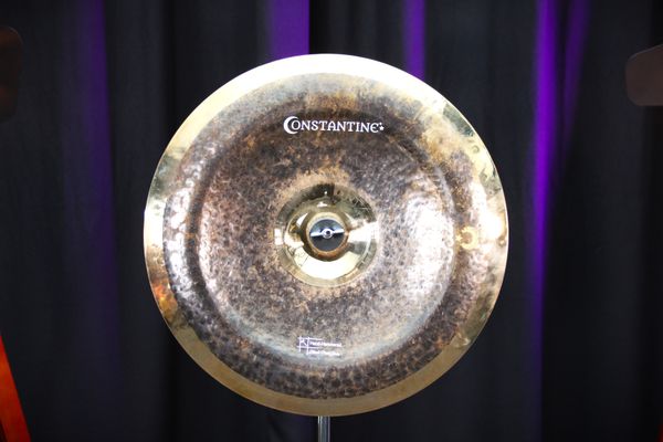 Constantine Hand Hammered Black Pearl Series 15'' Thin China