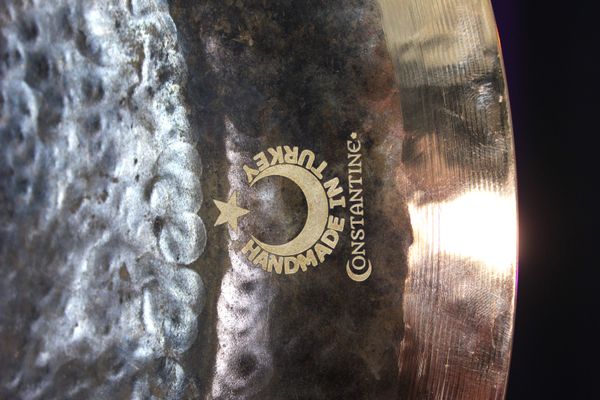 Constantine Hand Hammered Black Pearl Series 15'' Thin China