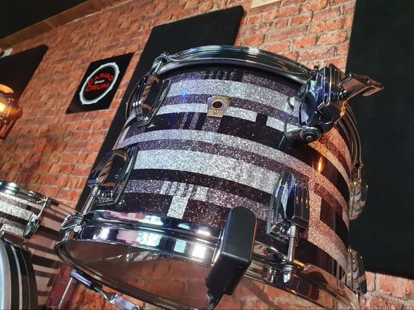 Ludwig Classic Maple - Digital Black Sparkle