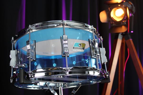 Ludwig Vistalite 50th Anniversary Acrylic Snare Drum - Blue Clear Blue