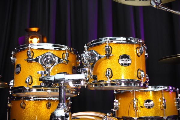 Mapex Mars Birch 22'' Drum Kit w/ Hardware & Cymbals - Sunflower Sparkle