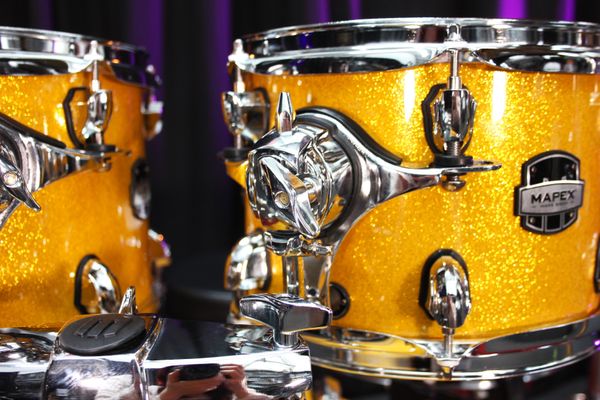 Mapex Mars Birch 22'' Drum Kit w/ Hardware & Cymbals - Sunflower Sparkle