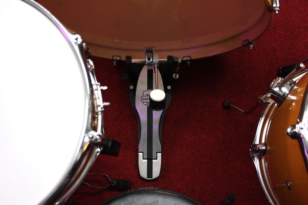 Mapex Mars Birch 22'' Drum Kit w/ Hardware & Cymbals - Sunflower Sparkle
