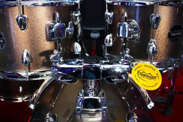 Mapex Venus 22'' 5pc Shell Pack w/ Hardware & Cymbals - Copper Metallic