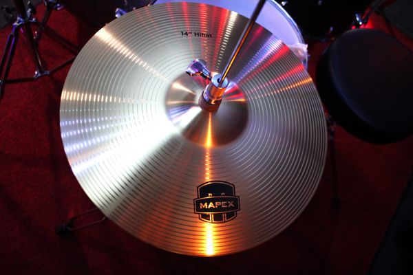 Mapex Venus 22'' 5pc Shell Pack w/ Hardware & Cymbals - Copper Metallic