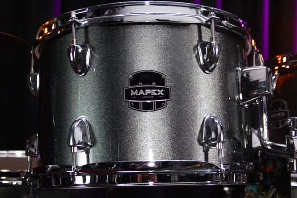 Mapex Venus 22'' 5pc Drum Kit w/ Hardware & Cymbals - Steel Metallic Blue