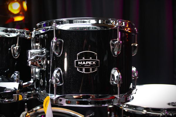 Mapex Venus 22" 5pc Acoustic Drum Kit