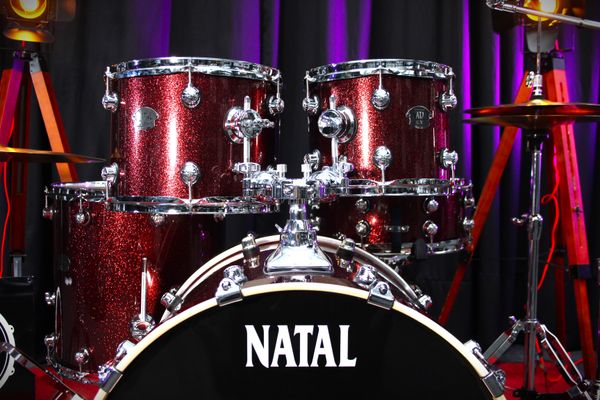 Natal Arcadia 5pc 22'' Drum Kit w/hardware - Burgundy Sparkle