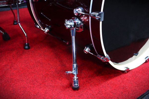 Natal Arcadia 5pc 22'' Drum Kit w/hardware - Burgundy Sparkle