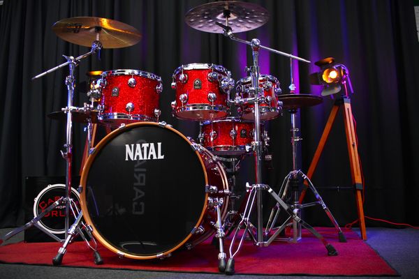 Natal Originals Maple 22'' 4pc Shell Pack w/ extra 8'' Tom & 14'' Snare - Red Sparkle