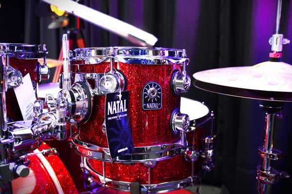 Natal Originals Maple 22'' 4pc Shell Pack w/ extra 8'' Tom & 14'' Snare - Red Sparkle