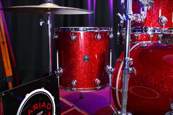 Natal Originals Maple 22'' 4pc Shell Pack w/ extra 8'' Tom & 14'' Snare - Red Sparkle