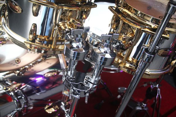 Pearl Masters Limited Edition Maple Reserve 24'' 6pc Mirror Chrome w/ Gold Hardware