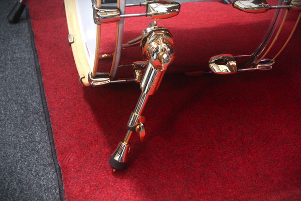 Pearl Masters Limited Edition Maple Reserve 24'' 6pc Mirror Chrome w/ Gold Hardware