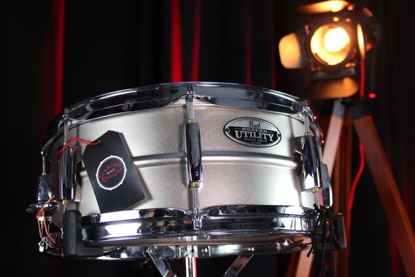 Pearl Modern Utility Snare - Textured Steel