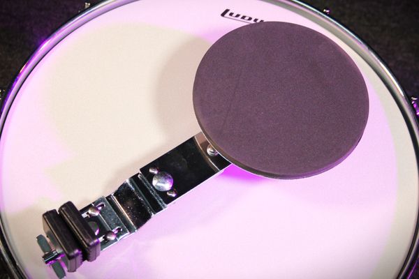 Stagg External Bass Drum Tone Control Dampener 