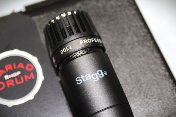 Stagg SDM70 Professional Dynamic Microphone